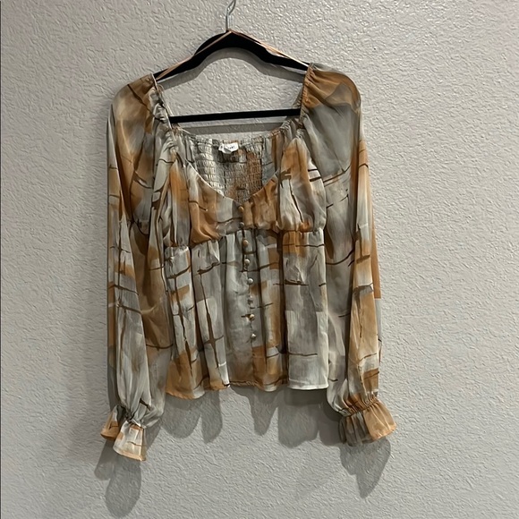 Blu Pepper Womens Cream  Tan Ruffled Long Sleeve Boho Peasant Blouse Size Small - Picture 1 of 9
